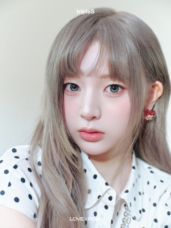 Kwak YeonJi tripleS ASSEMBLE26 LOVEnPOP Blooming Flower ver. Concept Photo